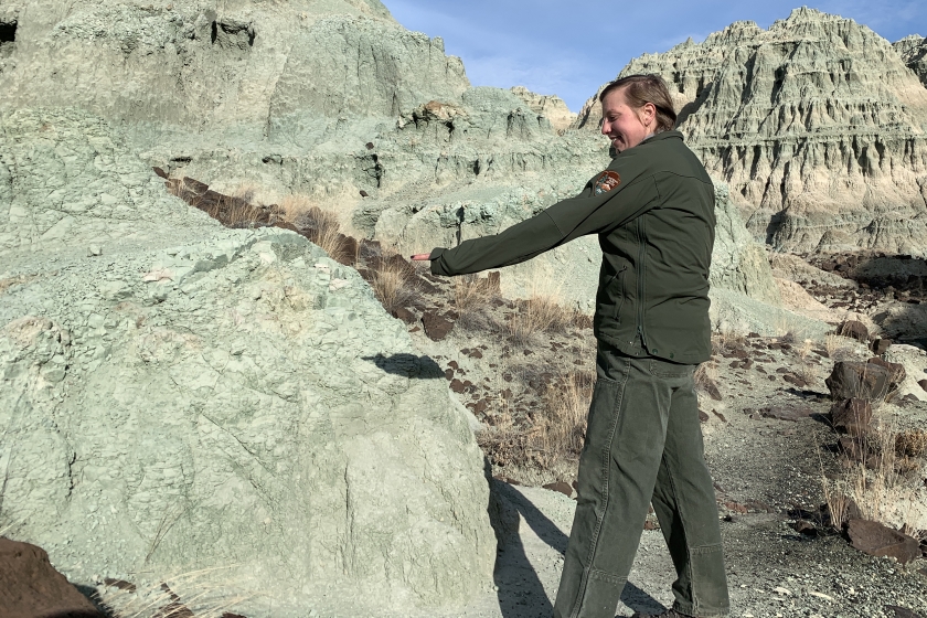 Melissa Nicolli identifies grass at John Day Fossil Beds National Monument